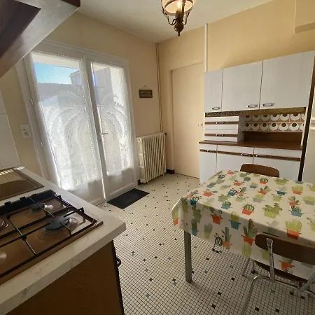 Maison A Fouras: Proche Plages Et Centre, Jardinet, 1 - Fr-1-709-52