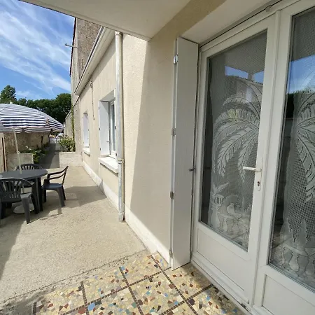 Semesterbostad Maison A Fouras: Proche Plages Et Centre, Jardinet, 1 - Fr-1-709-52