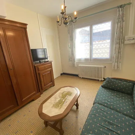 Σπίτι διακοπών Maison A Fouras: Proche Plages Et Centre, Jardinet, 1 - Fr-1-709-52 *