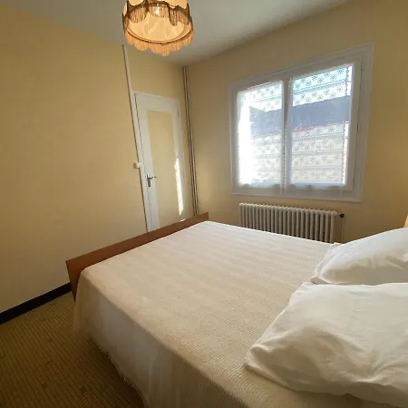 Maison A Fouras: Proche Plages Et Centre, Jardinet, 1 - Fr-1-709-52 Fouras