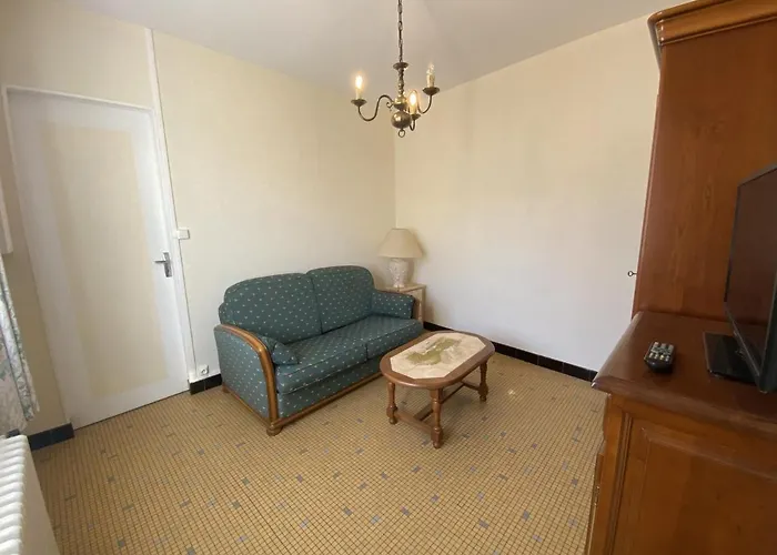 Maison A Fouras: Proche Plages Et Centre, Jardinet, 1 - Fr-1-709-52 Vakantiehuis Fouras