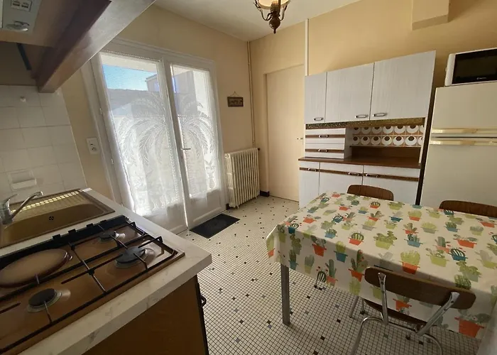 Maison A Fouras: Proche Plages Et Centre, Jardinet, 1 - Fr-1-709-52