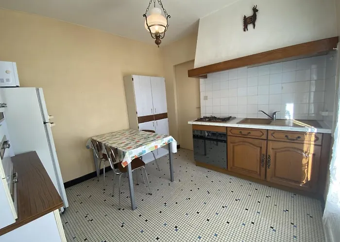 Maison A Fouras: Proche Plages Et Centre, Jardinet, 1 - Fr-1-709-52 Vakantiehuis *